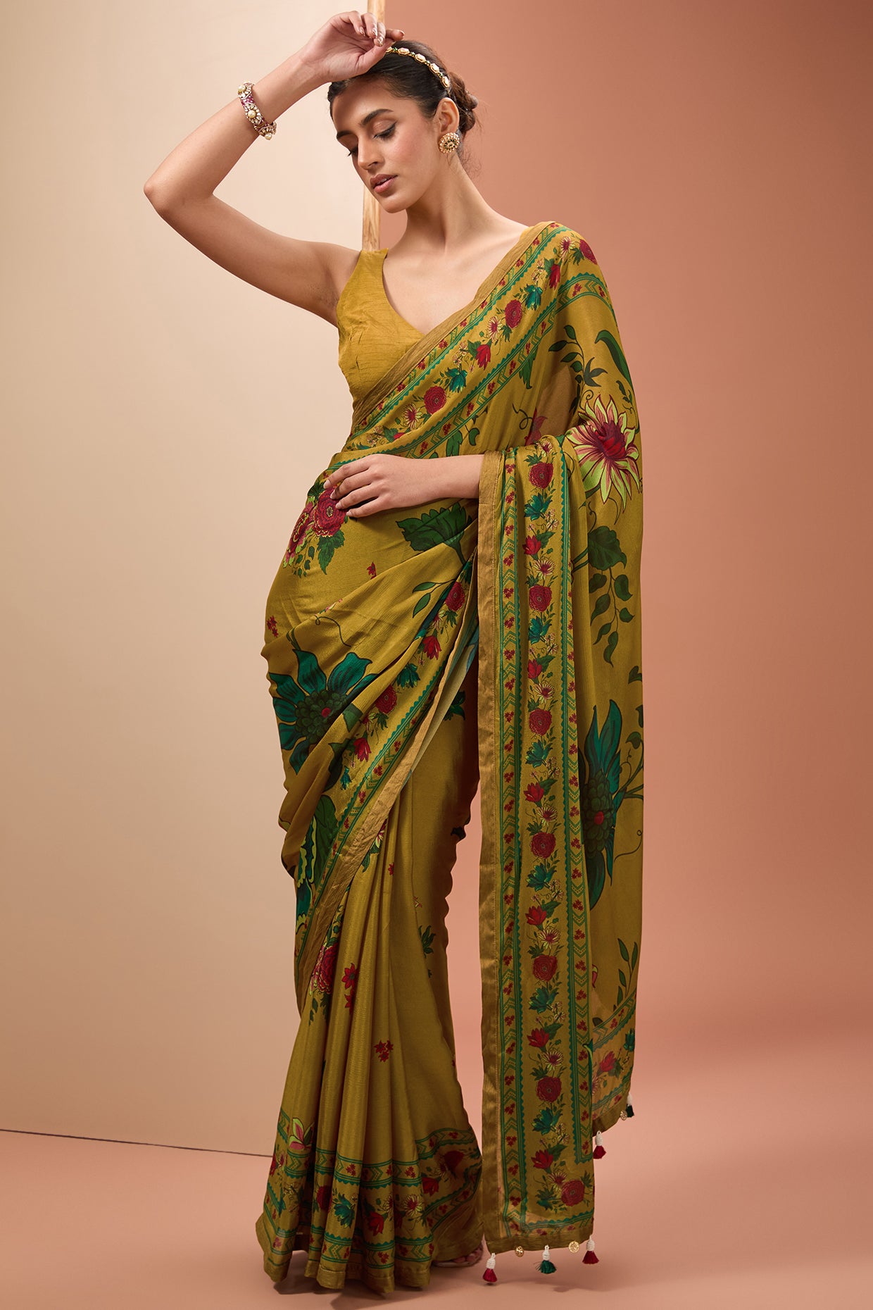 Yellow Viscose Chinon Digital Print Floral V Neck Saree With Blouse For Women