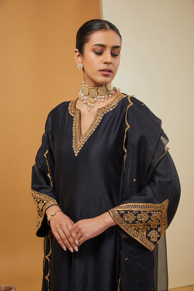 Black Chanderi Silk Placement Hand Embroidery Zari Kurta Pant Set For Women