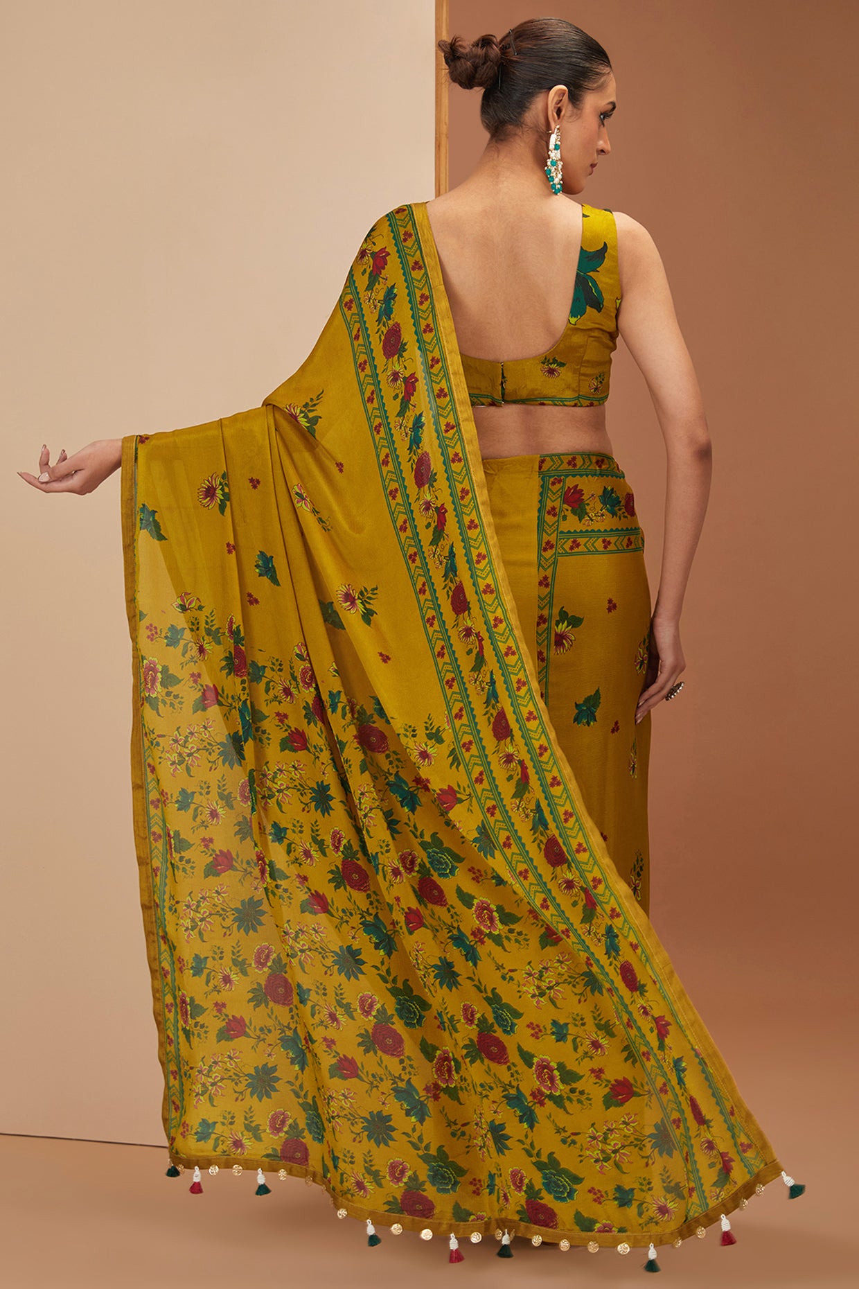 Yellow Viscose Chinon Printed Floral And Stripe Saree & Blouse Set For Women