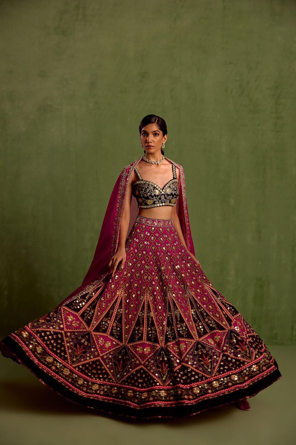 Magenta Viscose Raw Silk Print Quatrefoil Sweetheart Neck Lehenga And Blouse Set