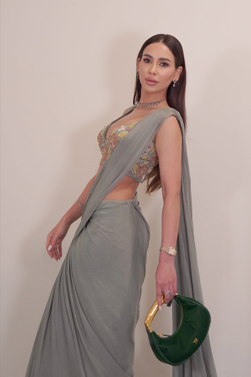 Nikki Khanna in Green Chiffon, Crepe, Linen Solid Pre Draped Saree With Embroidered Blouse