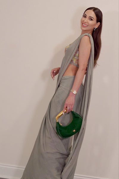 Nikki Khanna in Green Chiffon, Crepe, Linen Solid Pre Draped Saree With Embroidered Blouse